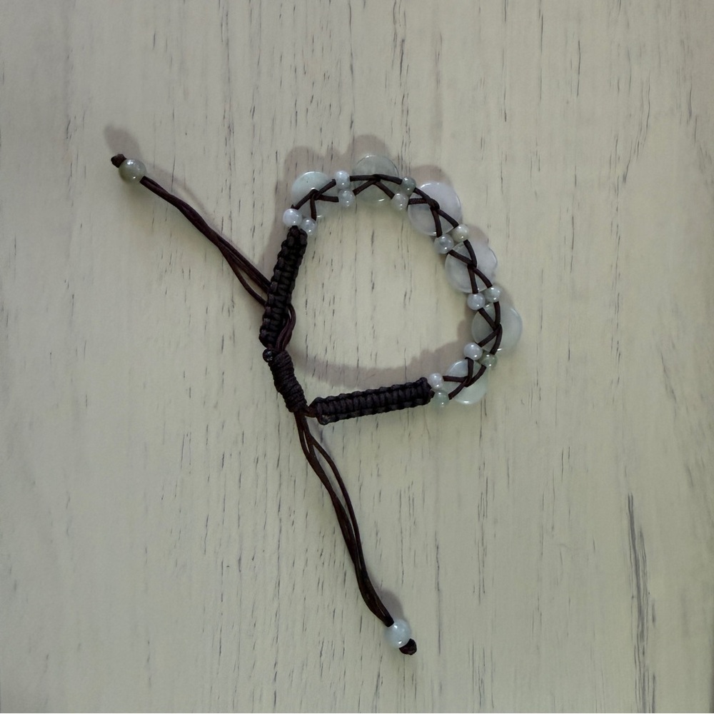 Jade bracelet adjustable